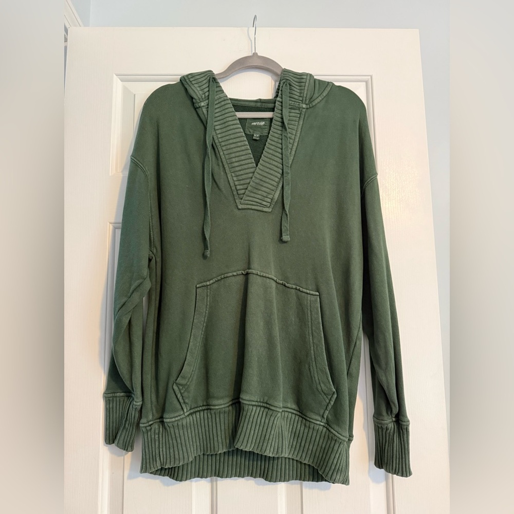 Aerie Green V-Neck Sweater Size XS